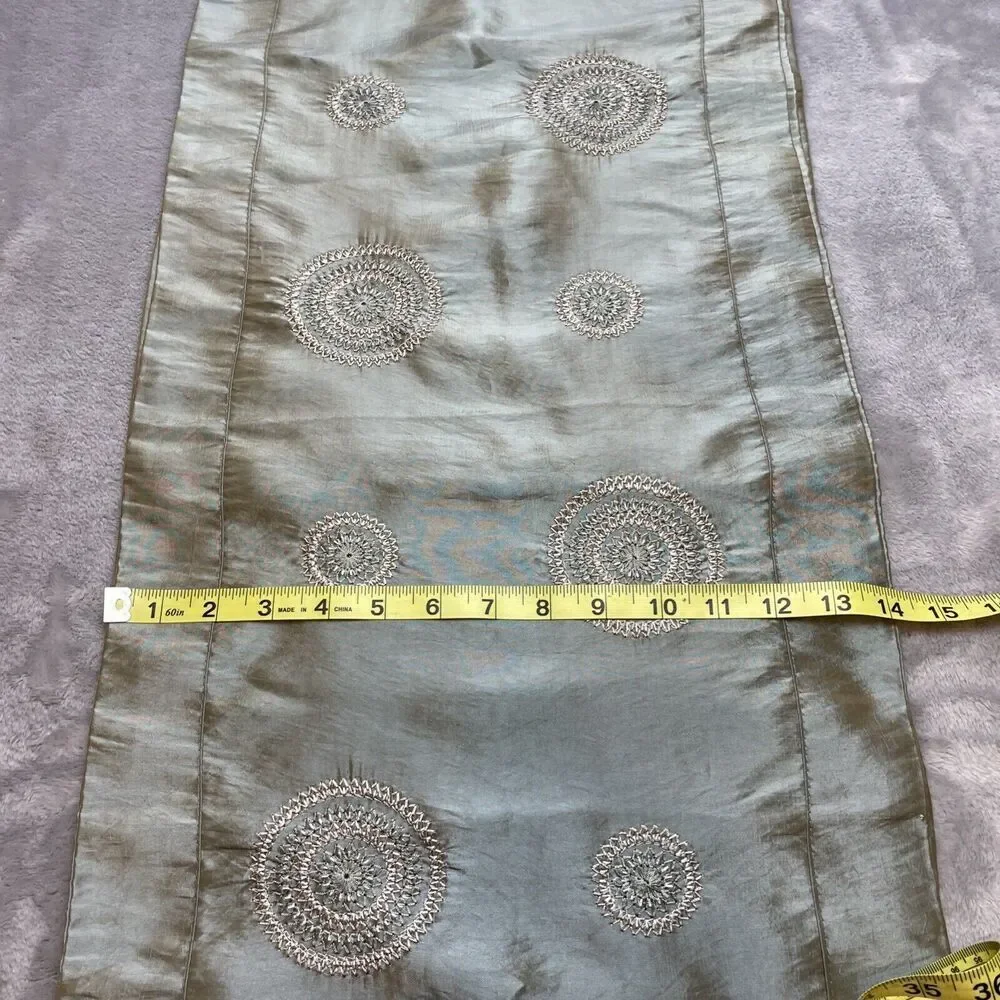 Elegant Shimmery Table Runner‎ Oliver Pewter Embroidered Medallions 14